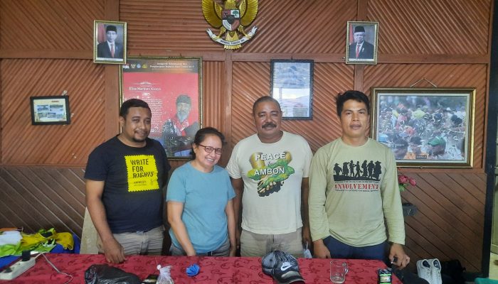 Foto Bersama AMAN Maluku di Rumah Kewang, Negeri Haruku. 2022
