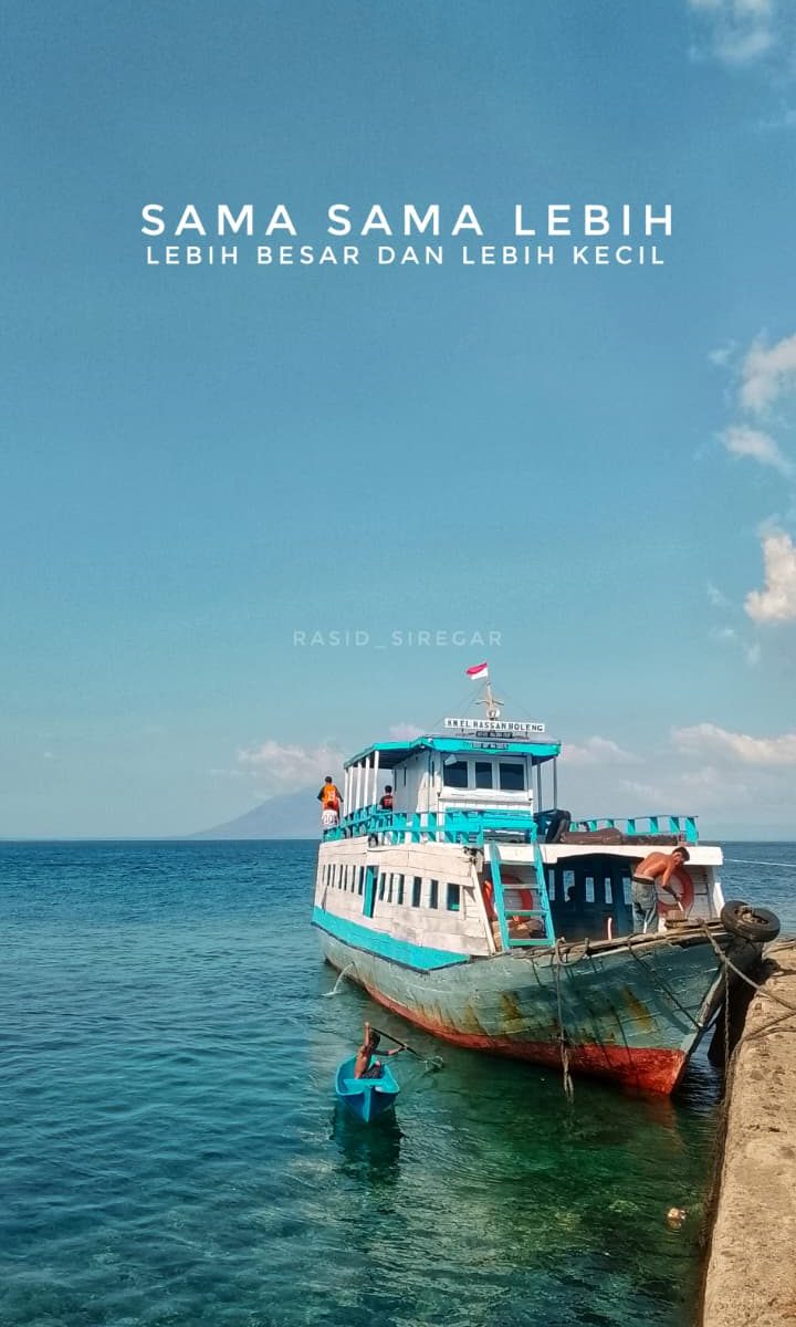 Besar dan Kecil di Pelabuhan Boleng, Adonara, NTT. 2025